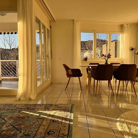 Apartment Sunny 3,5 Apt, 10 Min To Center, Free Parking *