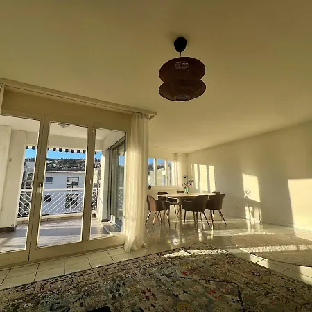 Sunny 3,5 Apt, 10 Min To Center, Free Parking Apartment