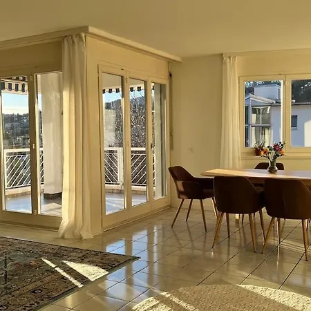 Apartment Sunny 3,5 Apt, 10 Min To Center, Free Parking