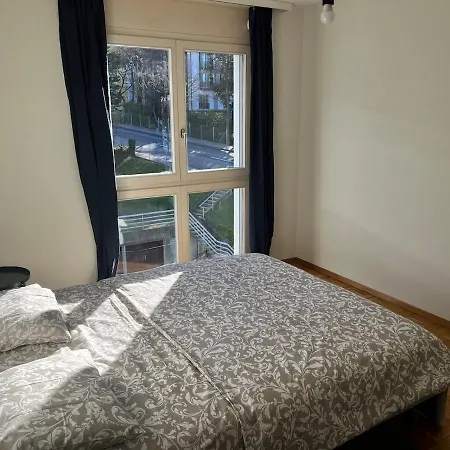 Sunny 3,5 Apt, 10 Min To Center, Free Parking *