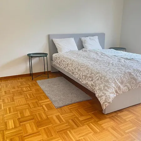 Sunny 3,5 Apt, 10 Min To Center, Free Parking