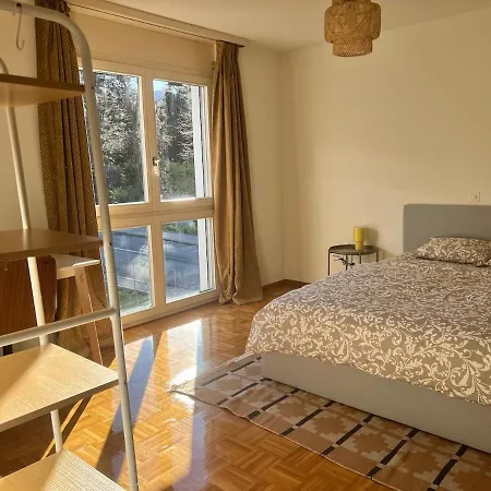 Sunny 3,5 Apt, 10 Min To Center, Free Parking Apartment *