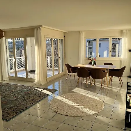 Sunny 3,5 Apt, 10 Min To Center, Free Parking